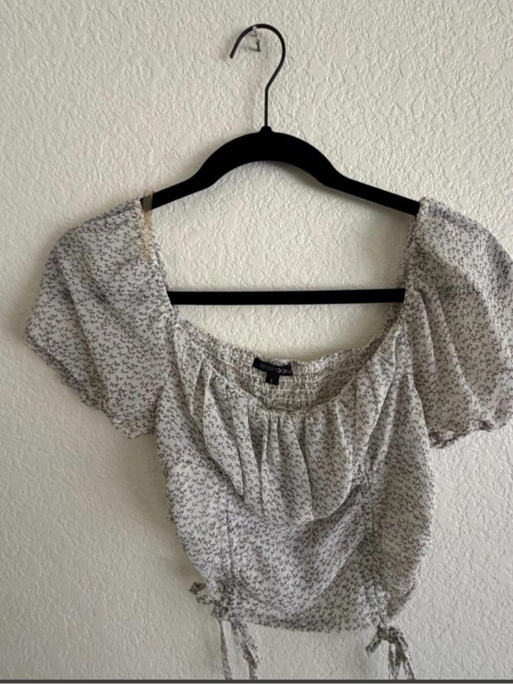 Papermoon White Floral Crop Top with Puff Sleeves